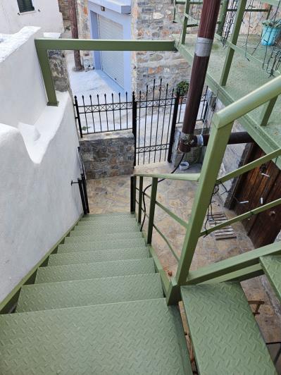 Image No.15-2 Bed Village House for sale