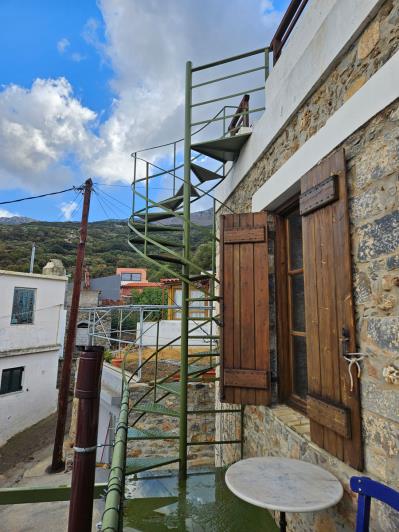 Image No.27-2 Bed Village House for sale