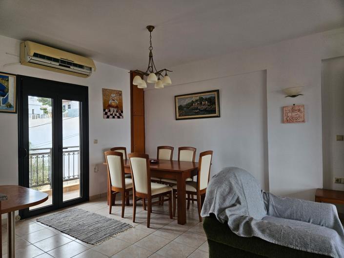 Image No.20-3 Bed Maisonette for sale