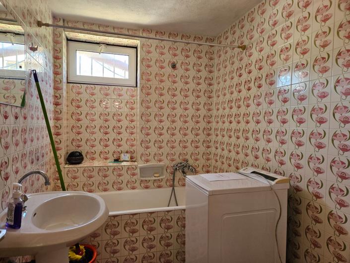 Image No.15-3 Bed Village House for sale