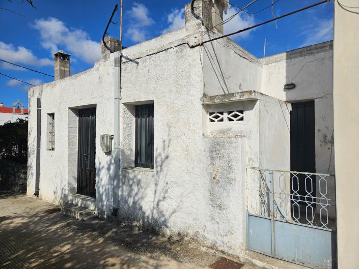 Image No.1-1 Bed Village House for sale