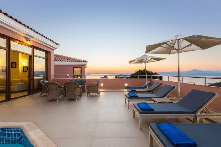 Image No.6-16 Bed Hotel for sale