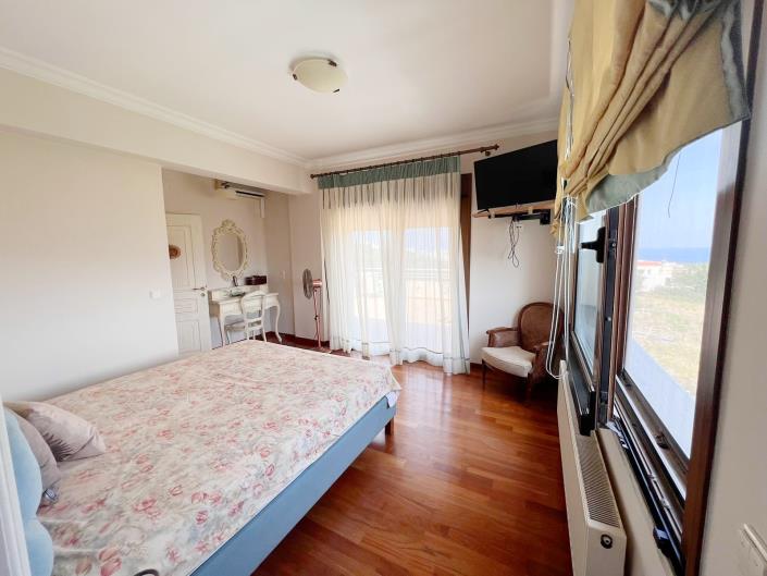 Image No.13-4 Bed House/Villa for sale