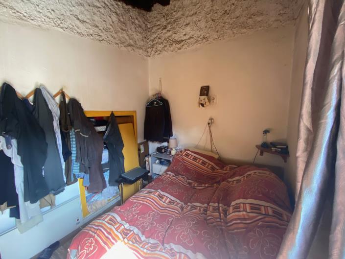 Image No.12-3 Bed House for sale