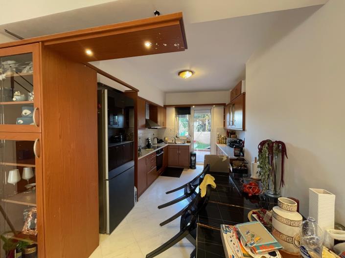 Image No.8-3 Bed Maisonette for sale