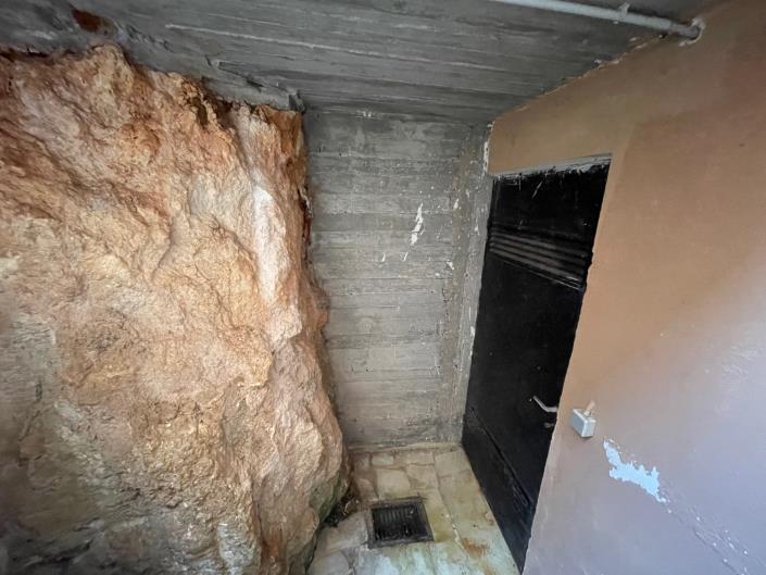 Image No.18-3 Bed Maisonette for sale