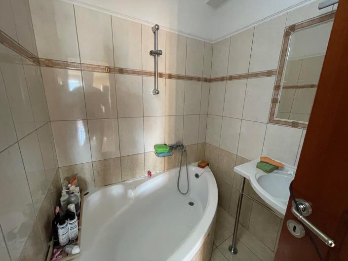 Image No.25-3 Bed Maisonette for sale