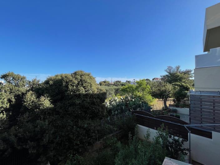 Image No.26-3 Bed Maisonette for sale