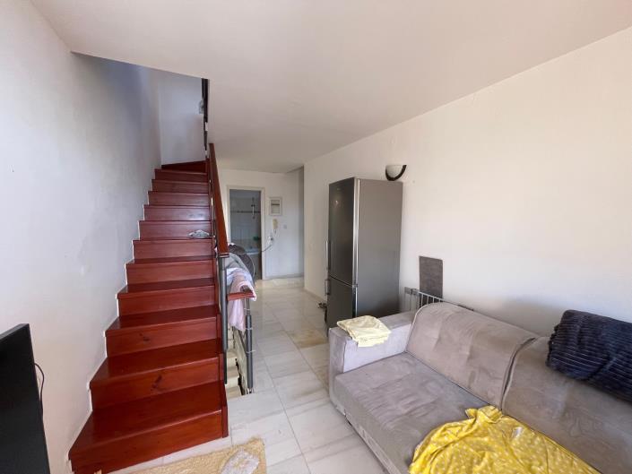 Image No.31-3 Bed Maisonette for sale