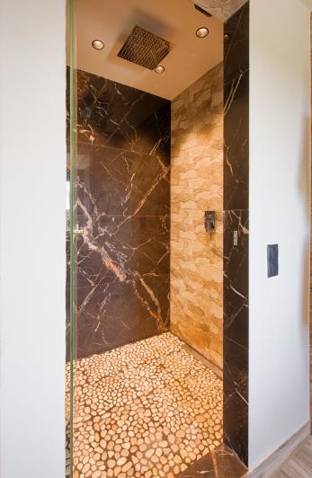 Image No.8-5 Bed Villa for sale