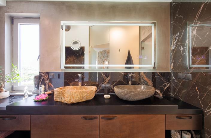 Image No.10-5 Bed Villa for sale