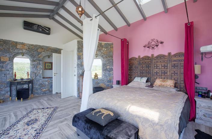 Image No.15-5 Bed Villa for sale