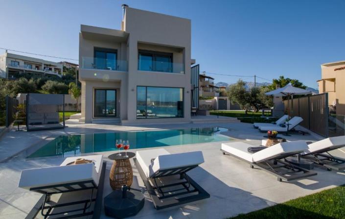 Image No.1-4 Bed Villa for sale