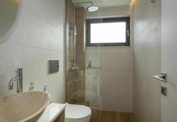 Image No.10-4 Bed Villa for sale