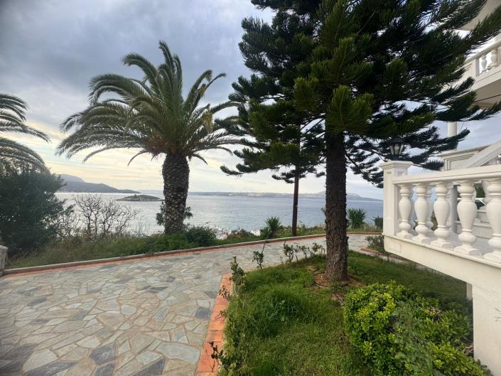 Image No.23-11 Bed Hotel for sale