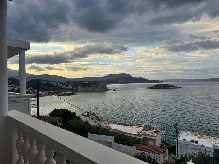 Image No.38-11 Bed Hotel for sale