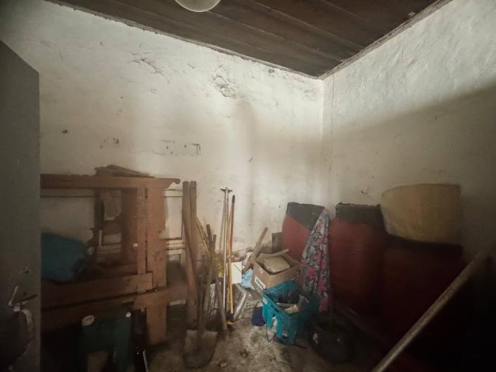 Image No.21-3 Bed House for sale