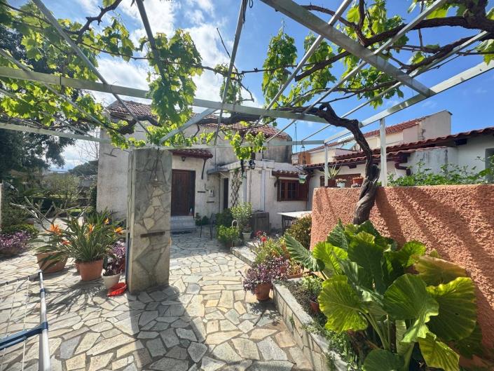 Image No.19-2 Bed House for sale