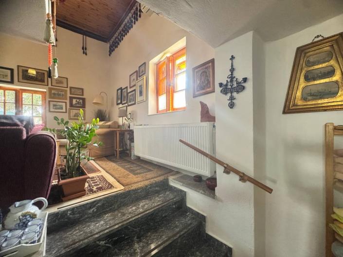 Image No.31-2 Bed House for sale