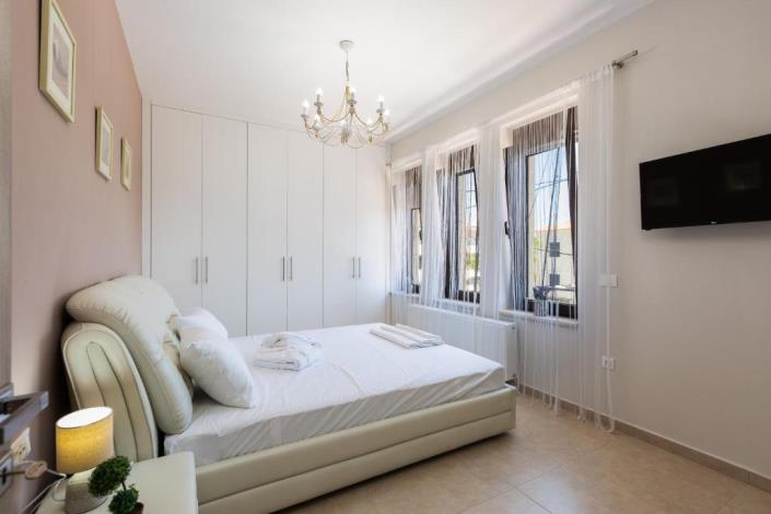 Image No.23-5 Bed House/Villa for sale