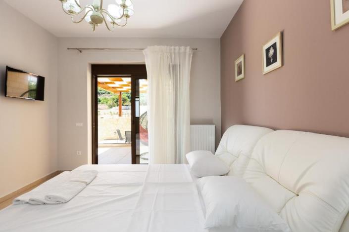 Image No.30-5 Bed House/Villa for sale