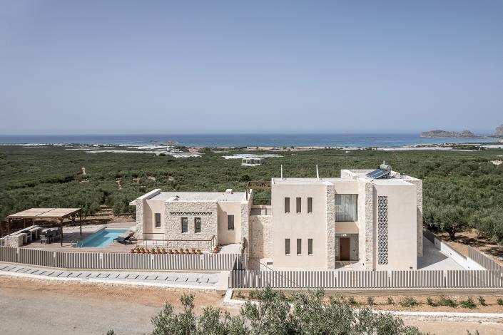 Image No.2-2 Bed Villa for sale