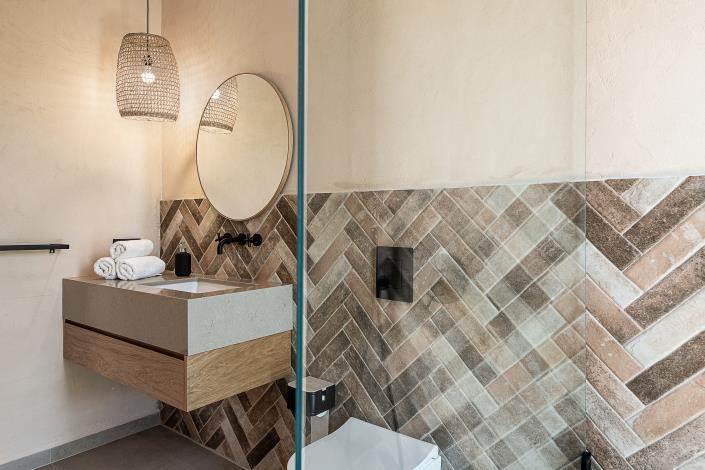 Image No.11-2 Bed Villa for sale