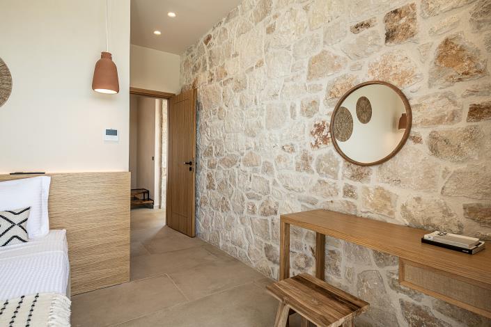 Image No.18-2 Bed Villa for sale