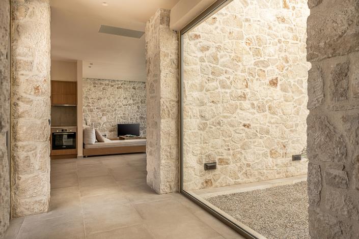 Image No.20-2 Bed Villa for sale