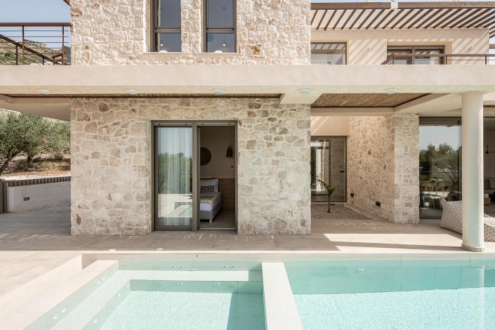 Image No.25-2 Bed Villa for sale