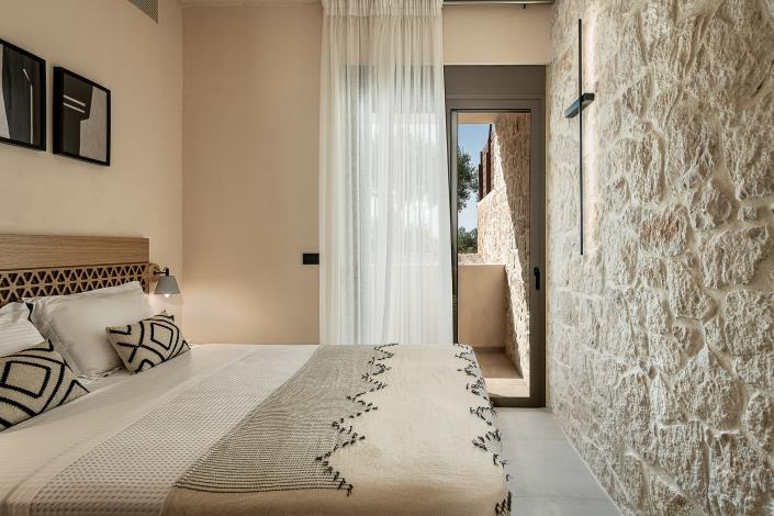 Image No.37-2 Bed Villa for sale