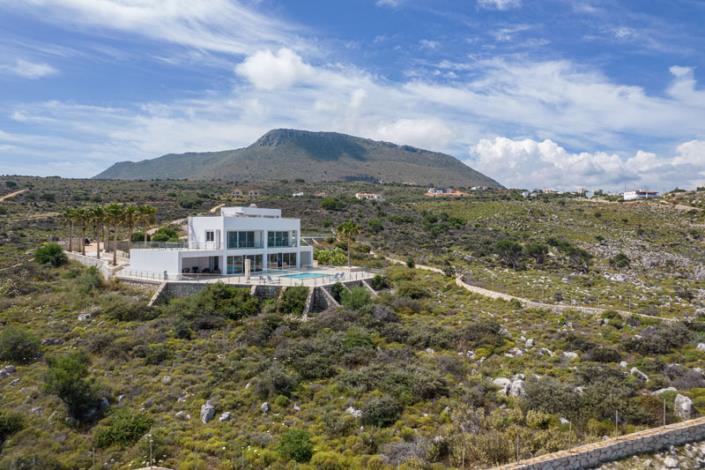 Image No.3-3 Bed Villa for sale