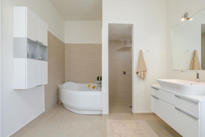 Image No.13-3 Bed Villa for sale