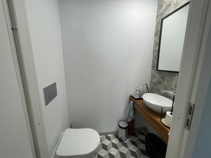 Image No.32-4 Bed House for sale