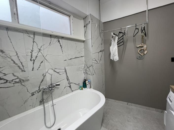 Image No.36-4 Bed House for sale