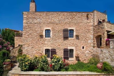 orange-villa-03-1024x683