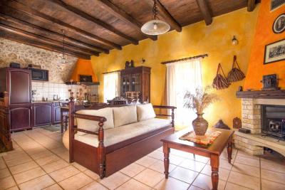 orange-villa-06-1024x683