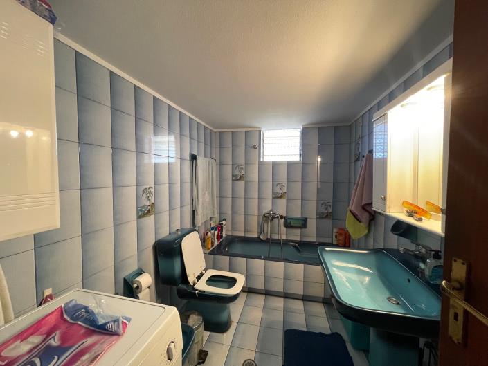 Image No.14-2 Bed House for sale