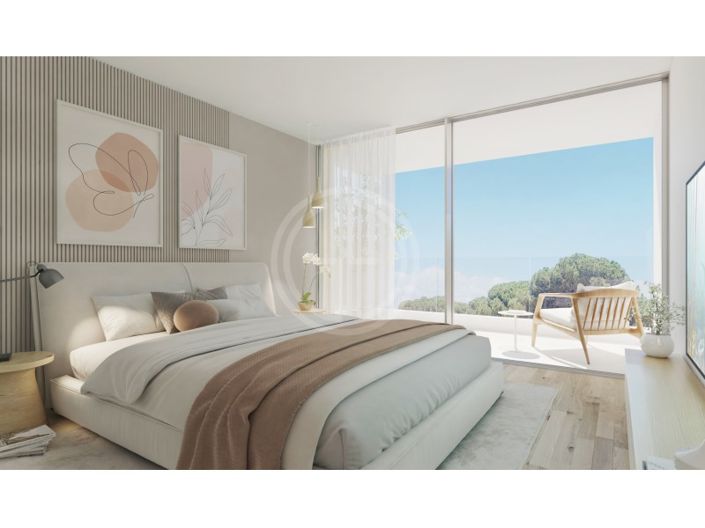 Image No.11-3 Bed House for sale