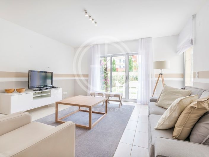 Image No.10-3 Bed House for sale