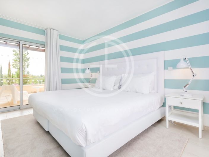 Image No.19-3 Bed House for sale