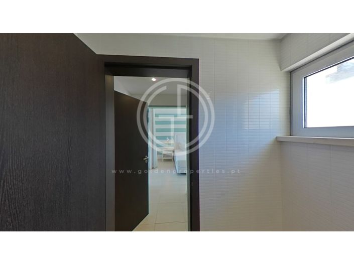 Image No.60-3 Bed House for sale