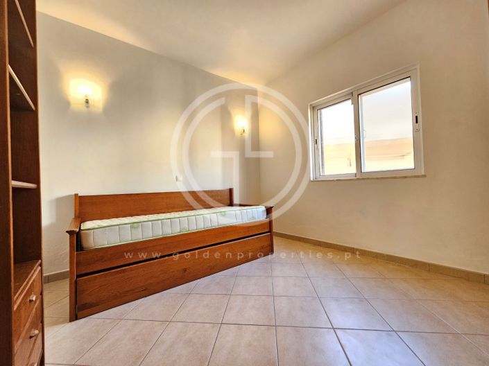 Image No.12-4 Bed House for sale