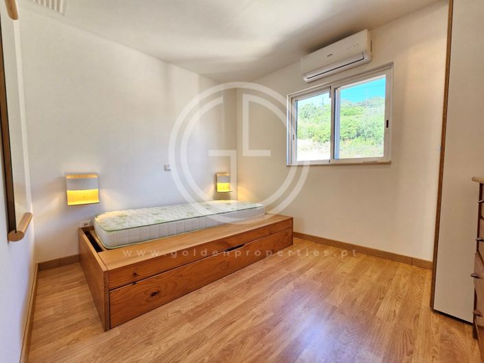 Image No.17-4 Bed House for sale