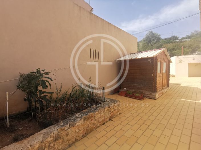 Image No.26-4 Bed House for sale