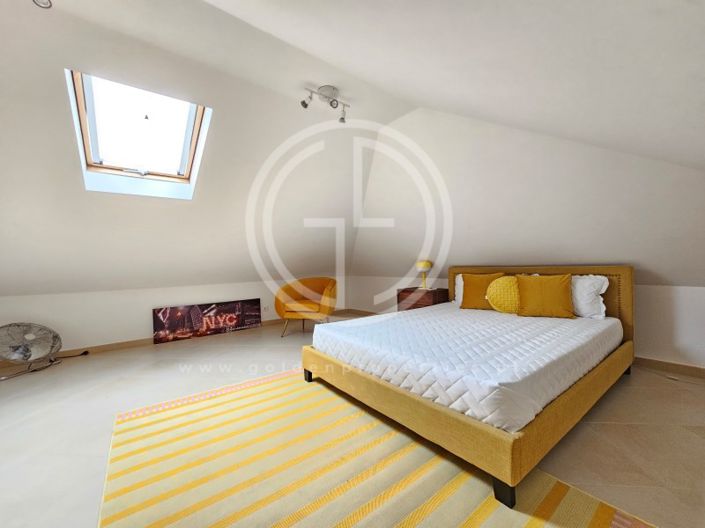 Image No.19-3 Bed House for sale