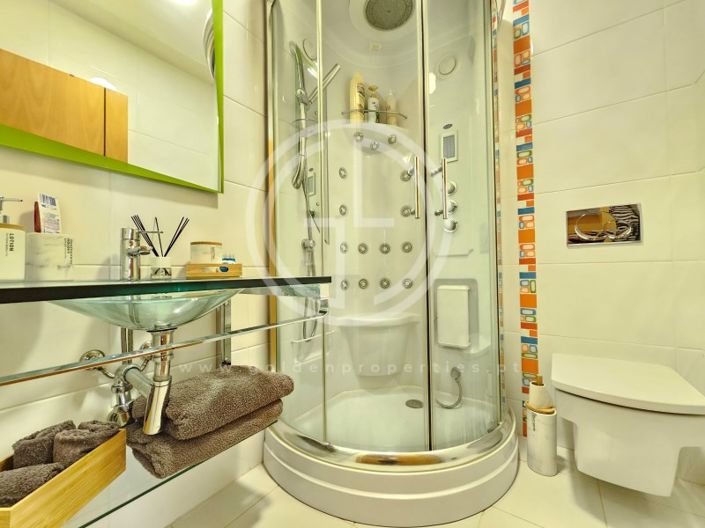 Image No.23-3 Bed House for sale