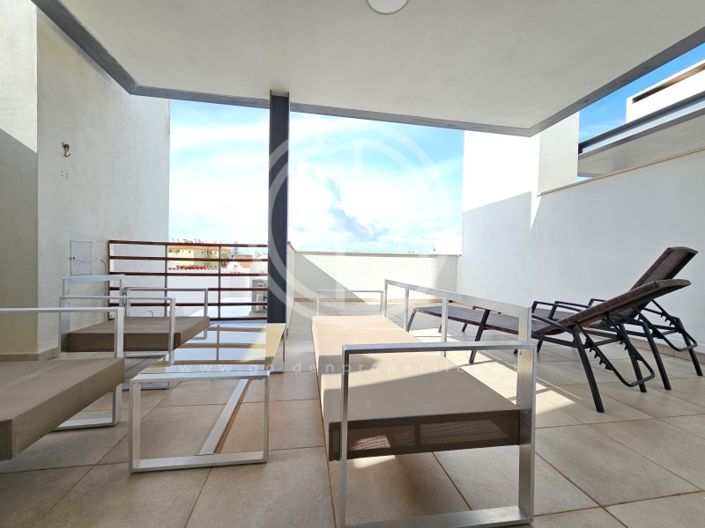 Image No.39-3 Bed House for sale