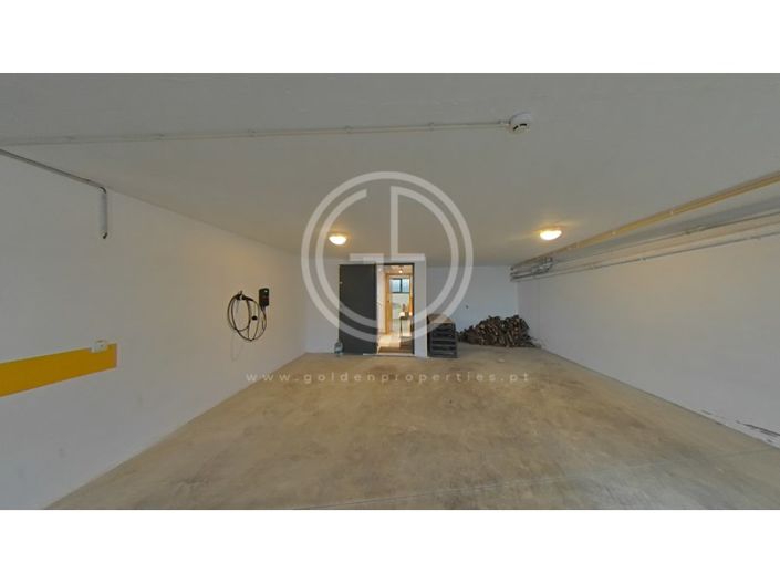 Image No.43-3 Bed House for sale