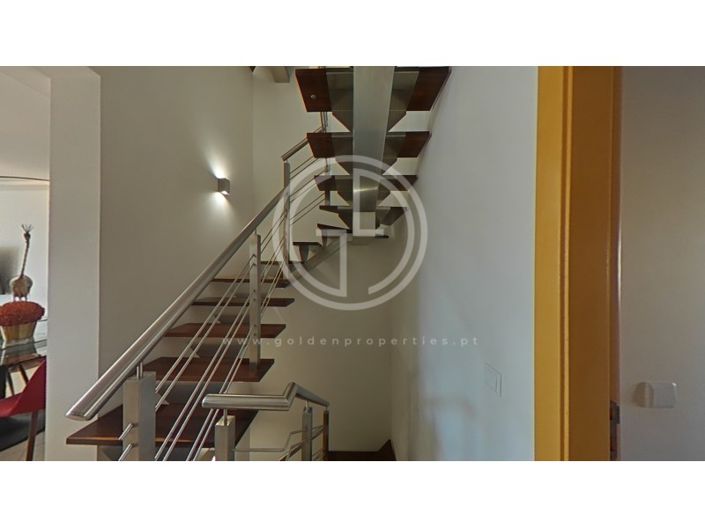 Image No.51-3 Bed House for sale